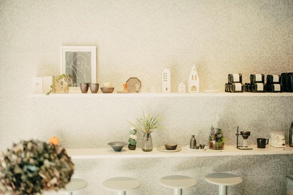 Action d'un accroche balai mural : comment optimiser votre espace efficacement