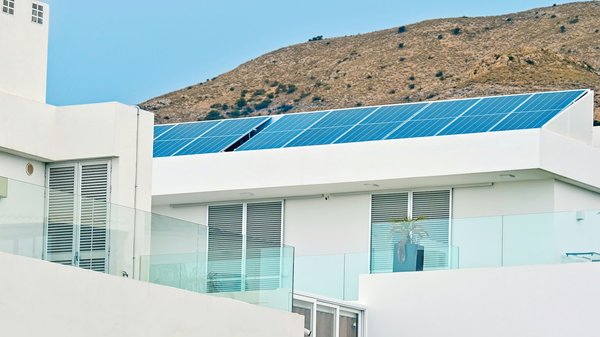Optimisez votre énergie avec l'installation de panneaux solaires à Nice